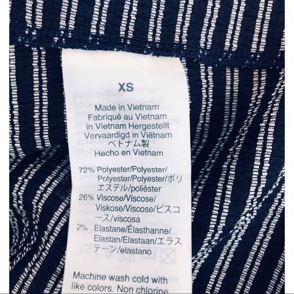 Madewell Texture & Thread Navy Stripe Peasant Top - Picture 13 of 13